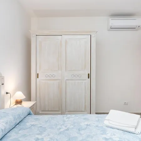 Apartment Casa Piccola La Crucitta
